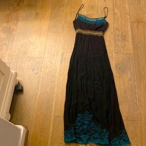 Forever 21 Xxi embroidered maxi floral black dress smocked waist resort beach M